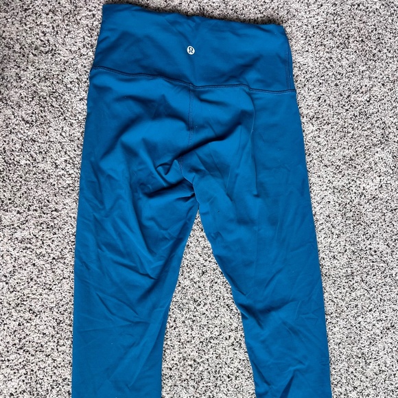 Lululemon Wunder Under Leggings - Picture 2 of 3